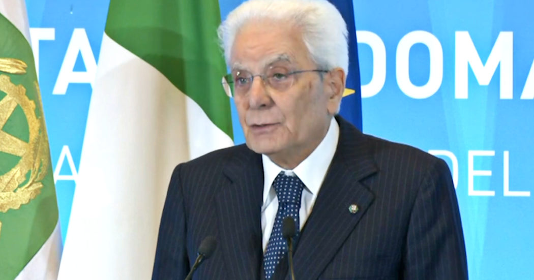 Mattarella cita De Gasperi: “È il momento per tutti di mettersi alla stanga a partire dall’attuazione del Pnrr”