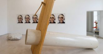 Copertina di Durham a Napoli, “tra bellezza  e sgarrupo”: mostra “post-mortem”