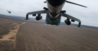 Copertina di Ucraina, la diretta – Cina agli Usa: “Ostacolate i colloqui di pace”. Washington: “Se armate Mosca rischio conflitto globale”. Von der Leyen andrà a Pechino con Macron