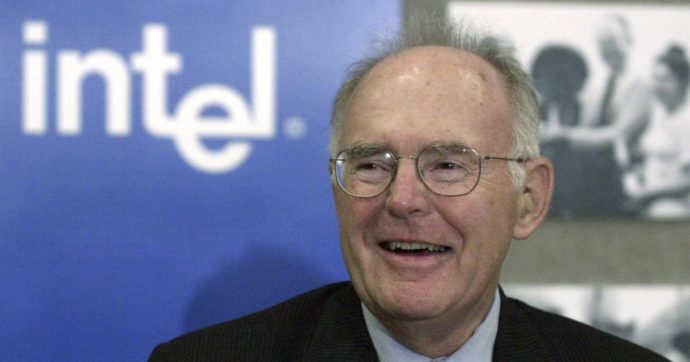Morto Gordon Moore, guru della Silicon Valley e co-fondatore di Intel. Tim Cook: “Visionario”