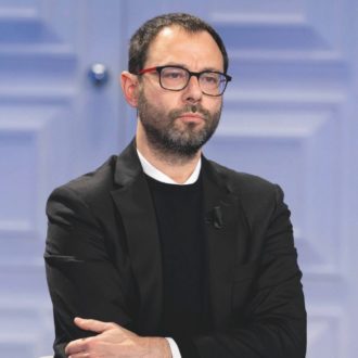 Copertina di Superbonus, Patuanelli: “Su quella misura il governo è nel caos, adesso i partiti ci aiutino a rimediare”