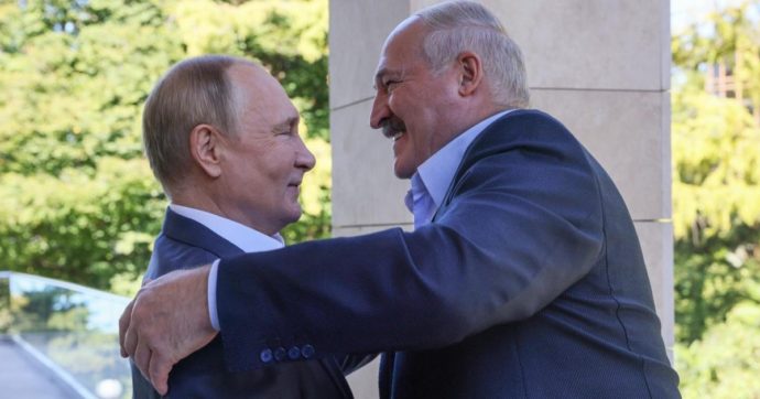 La decisione di Putin: “Armi tattiche nucleari russe trasferite a Minsk per addestrare i militari”