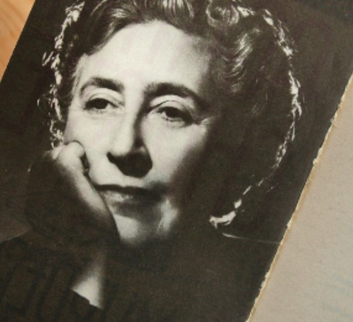 I libri di Agatha Christie riscritti per essere adattati alla “sensibilità moderna”: via “insulti e riferimenti etnici”
