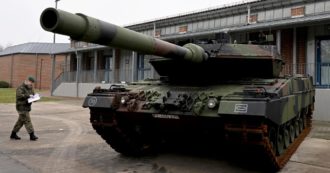 Copertina di Ucraina, Berlino manda i Leopard. Putin: “La Nato è coinvolta”