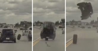 Copertina di Auto perde una gomma mentre sfreccia in autostrada: lo pneumatico colpisce un’altra vettura e la fa schizzare in aria. Il video choc