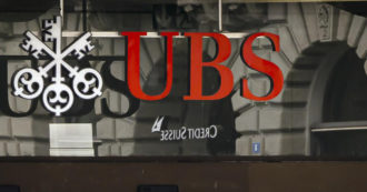 Copertina di Senato Usa: “Credit Suisse continua ad aiutare i ricchi americani a evadere le tasse”. Ubs: “Filtro culturale sugli ex della banca”