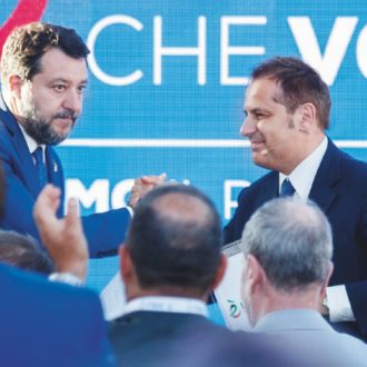 Copertina di “Strapotere del Senato”: così hanno “salvato” Siri