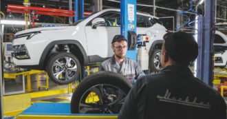 Copertina di La Russia senza star occidentali s’affida alle auto “made in Cina”