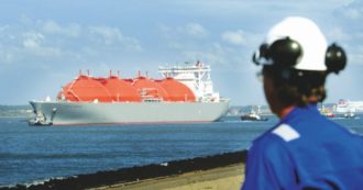 Copertina di L’export di fossili di Mosca scende, ma resiste ancora