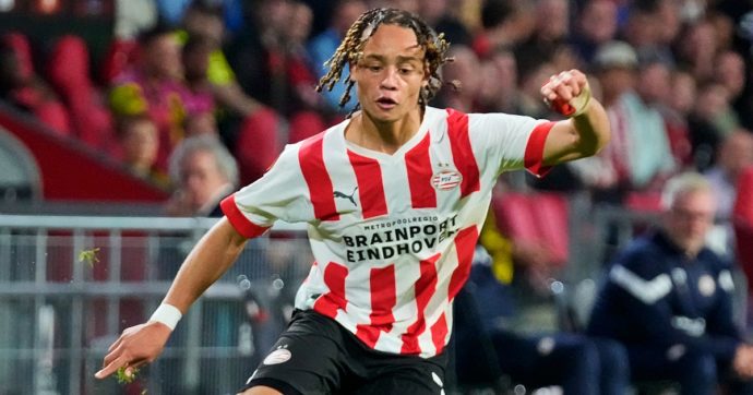 Un assistente di una casa di riposo contro il Psv: storia di un miracolo che in Italia non potremmo mai raccontare