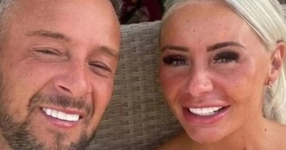 “Siamo andati in Turchia per avere dei denti nuovi, è molto doloroso ma ora siamo felici”: il racconto su Tik Tok scatena le polemiche