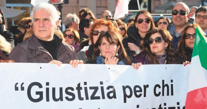 Toghe onorarie, la circolare del ministero ammette: “Non sappiamo come pagarle”