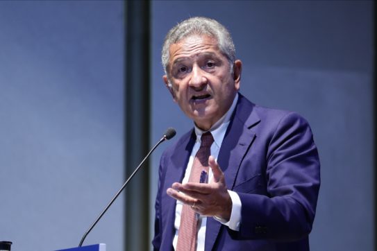 La Bce insiste: “L’inflazione colpa anche delle aziende, ci sono settori in cui i costi scendono ma i prezzi aumentano”