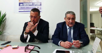Copertina di Fabrizio Corona si candida a Catania e fuma al chiuso durante la conferenza stampa con l’aspirante sindaco – Video