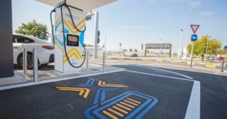 Copertina di Colonnine, record di nuove installazioni