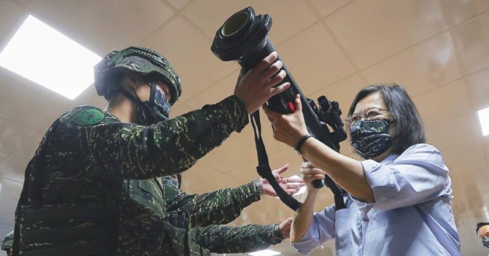 Pechino: “Armi, Taiwan  è il bancomat degli Usa”