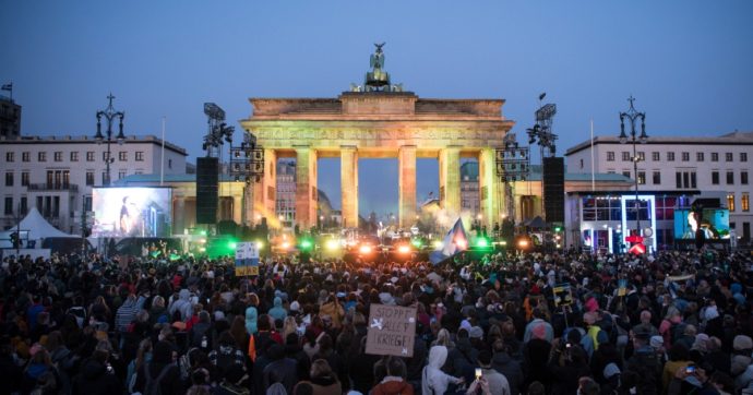 La Germania scende in piazza a Pasqua per la pace: più di 100 le manifestazioni in tutto il Paese