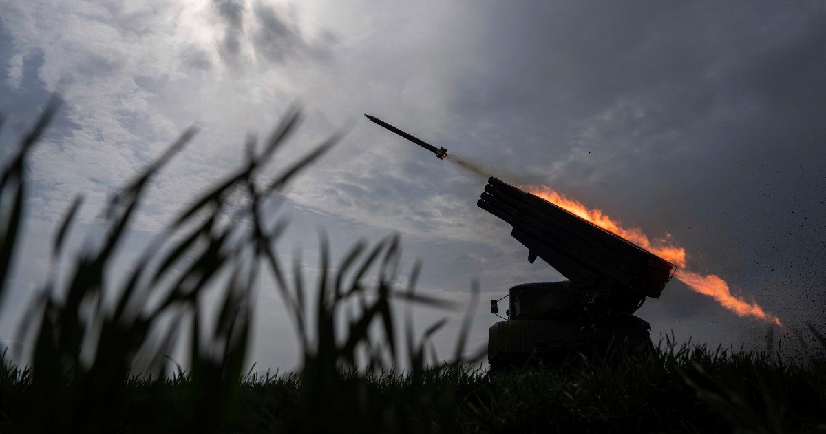 Le carte segrete Usa: “Mosca ha quasi abbattuto un jet britannico in Ucraina. Poteva trascinare la Nato in guerra. Kiev sta finendo munizioni delle difese aeree”