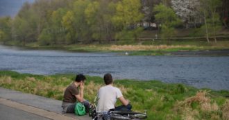 Copertina di Torino, vuole attraversare il fiume Po per scommessa: muore annegato un 18enne