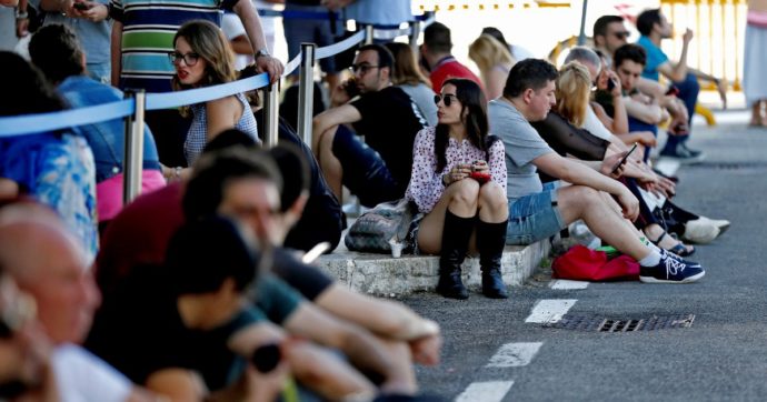 Rischio di povertà per un giovane italiano su quattro