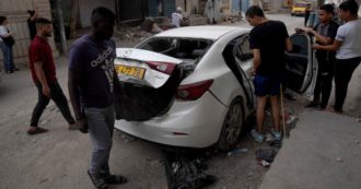 Copertina di Tel Aviv, oggi in Italia la salma di Parini. Gli israeliani uccidono un 15enne a Gerico