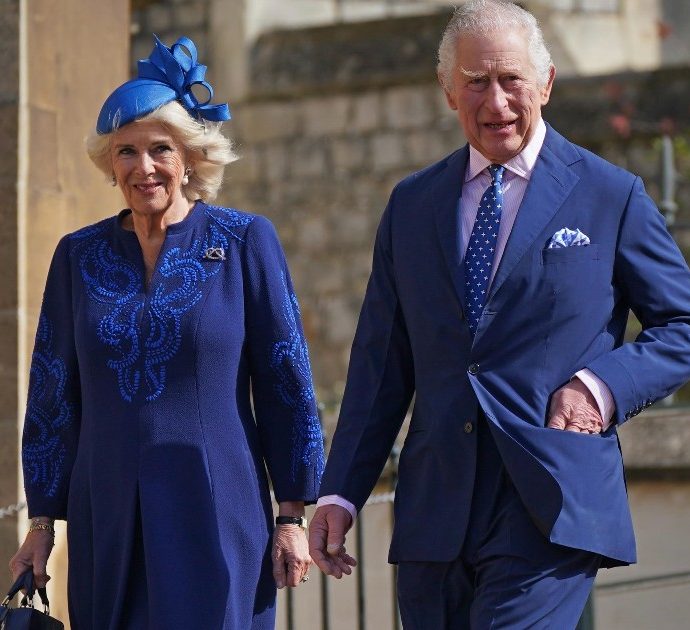 Dalla carrozza con l’aria condizionata all’emoji per i social: tutte le novità dell’incoronazione di re Carlo III e Camilla