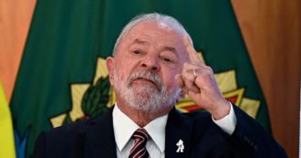 Copertina di Lula operato in Brasile per una “emorragia intracranica”: “Aveva avvertito un mal di testa”