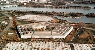 Copertina di L’ultima di Trump: il Pentagono diventa Dipartimento della Guerra. Hegseth: “Non siamo solo difesa, siamo anche attacco”