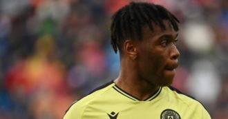 Copertina di Udogie minacciato con una pistola da un procuratore per le strade di Londra: che cosa è successo al difensore italiano