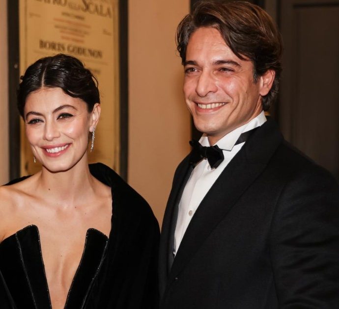 Alessandra Mastronardi si sposa con il “primo amore della sua vita”: così si sono ritrovati dopo 17 anni