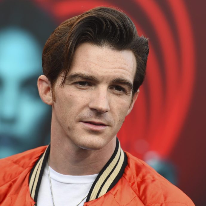 Drake Bell è scomparso, la polizia lancia l’allarme: “L’ex attore di Nickelodeon potrebbe essere in pericolo”