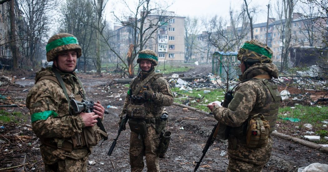 Ucraina, la diretta – “Se ci sarà guerra Nato-Russia la Polonia sparirà”: Mosca minaccia. E Minsk evoca le “sue” armi nucleari