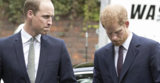 Copertina di “Re Carlo ha passato il tempo a battere i tacchi nell’attesa del principe Harry, ha dovuto aspettarlo prima di poter andare a Sandringham”