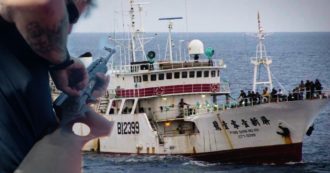 Copertina di Reportage dagli oceani senza legge/1. Gli omicidi a freddo per il controllo dell’area di pesca: responsabile preso dopo dieci anni di inchiesta