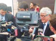 Copertina di Udine: De Toni rimonta al ballottaggio, i giallorosa coi renziani battono la destra