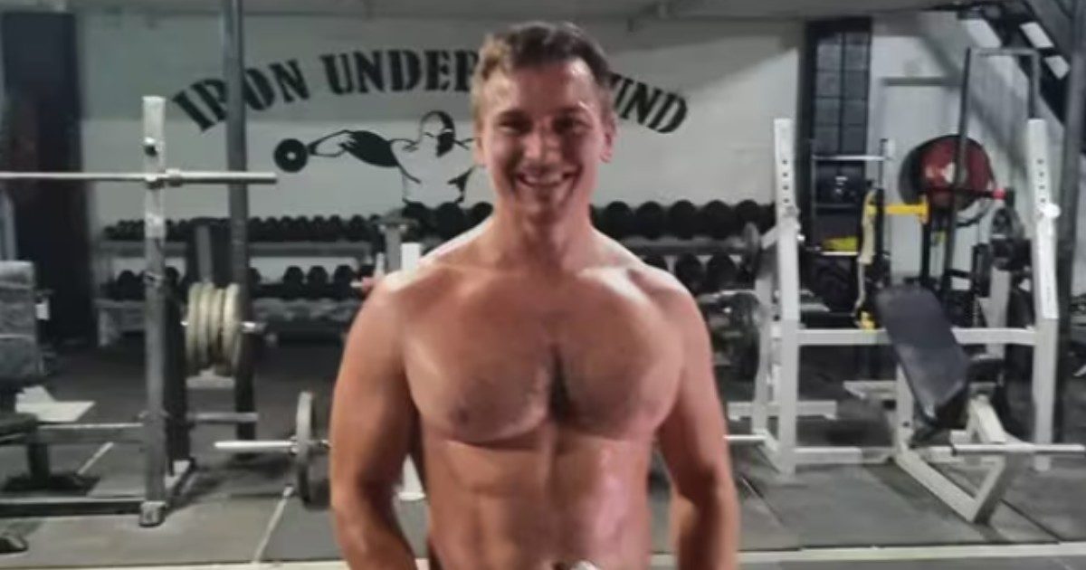 Chi riesce a fare 3.206 piegamenti in un’ora? Un 33enne di Brisbane: “Ecco che strategia ho usato”