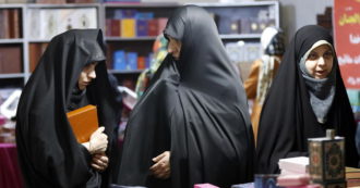 Copertina di Iran, quasi due esecuzioni capitali al giorno: “Così hanno fermato le proteste”