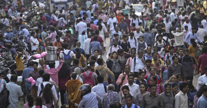 L’India supera la Cina per numero di abitanti: per l’Onu è lo Stato più popoloso al mondo