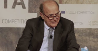 Copertina di Bersani: “Le mie ‘lenzuolate’ di liberalizzazioni’? Tutti le ricordano ma nessuno sa perché scelsi quella parola. Vi spiego da dove viene fuori”
