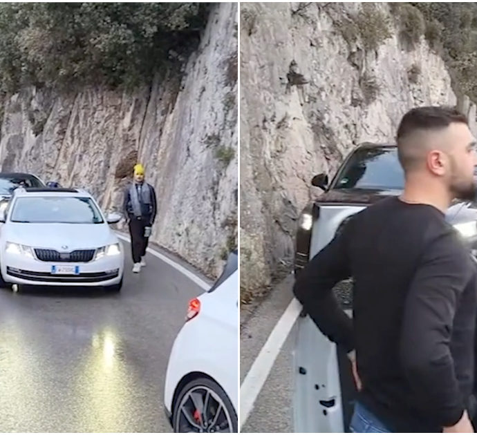 L’ingorgo sopra il lago di Garda da 14 milioni di visualizzazioni: la strada è troppo stretta e gli automobilisti non sanno cosa fare – Video