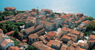 Copertina di Campanili, il grande affare (per la Chiesa) delle antenne telefoniche