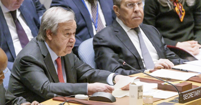 Onu, Guterres: “Mosca in Ucraina viola il diritto”. Lavrov contrattacca: “Giunti a una linea più pericolosa della Guerra fredda”