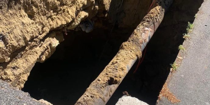 Roma, voragine di dieci metri quadrati in zona Portuense: evacuati i residenti di una palazzina