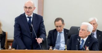 Copertina di Settimana bianca e ore di lavoro, il primo scontro tra FdI e Pinelli