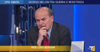Copertina di 25 aprile, Bersani a La7: “Non mi aspettavo che Meloni mettesse il fazzoletto rosso ma neppure che bastonasse per 6 mesi la Costituzione”