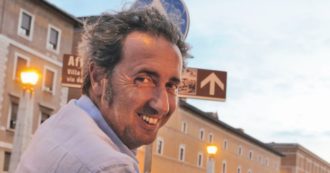 Copertina di Anche Paolo Sorrentino tra i tifosi alla festa scudetto del Napoli: “Una delle giornate più emozionanti della mia vita, ci farò un film”