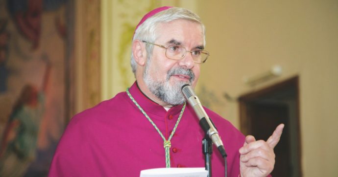 L’arcivescovo Bregantini: “Il lavoro deve essere degno, non povero: il governo è deludente”