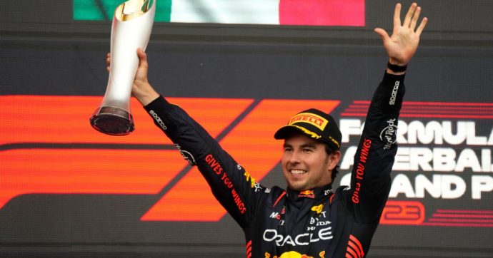 F1, GP Baku, Red Bull troppo forti: vince Perez su Verstappen. Leclerc fa il massimo: è terzo