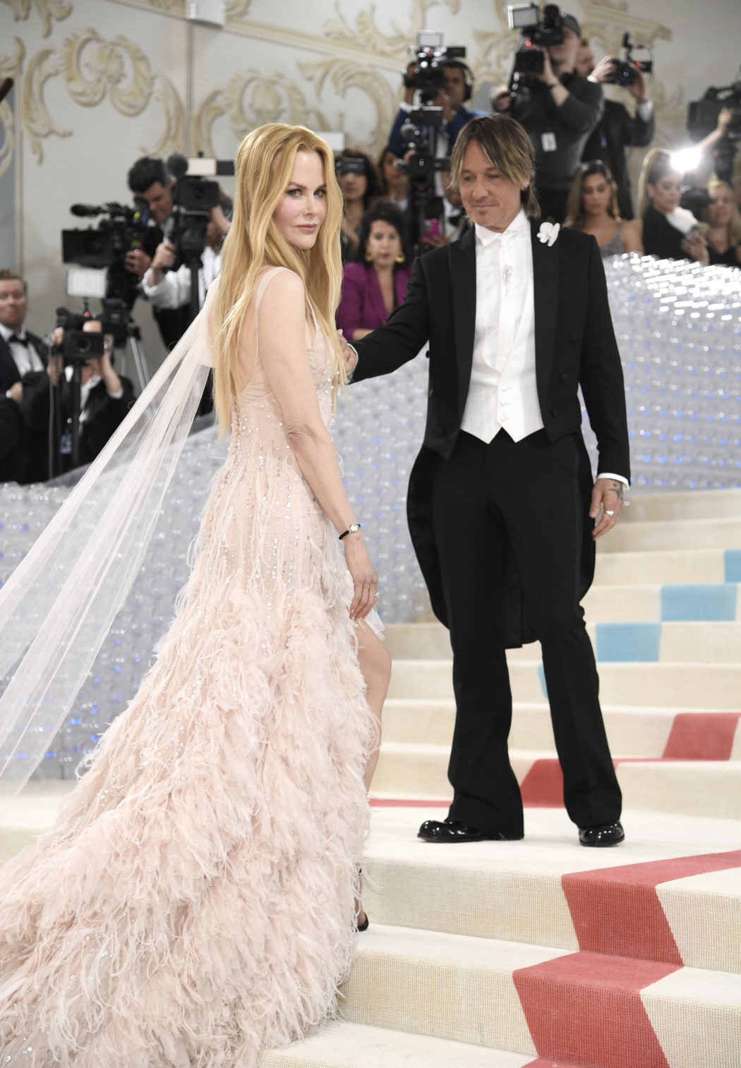 Nicole Kidman, left, and Keith Urban attend The Metropolitan Museum of Art’s Costume Institute benefit gala celebrating the opening of the “Karl Lagerfeld: A Line of Beauty” exhibition on Monday, May 1, 2023, in New York. (Photo by Evan Agostini/Invision/AP)

Associated Press/LaPresse
Only Italy and Spain