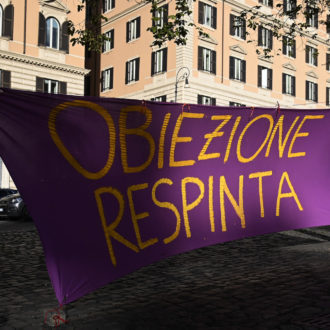 Copertina di Aborto e contraccezione, l’attacco subdolo delle destre